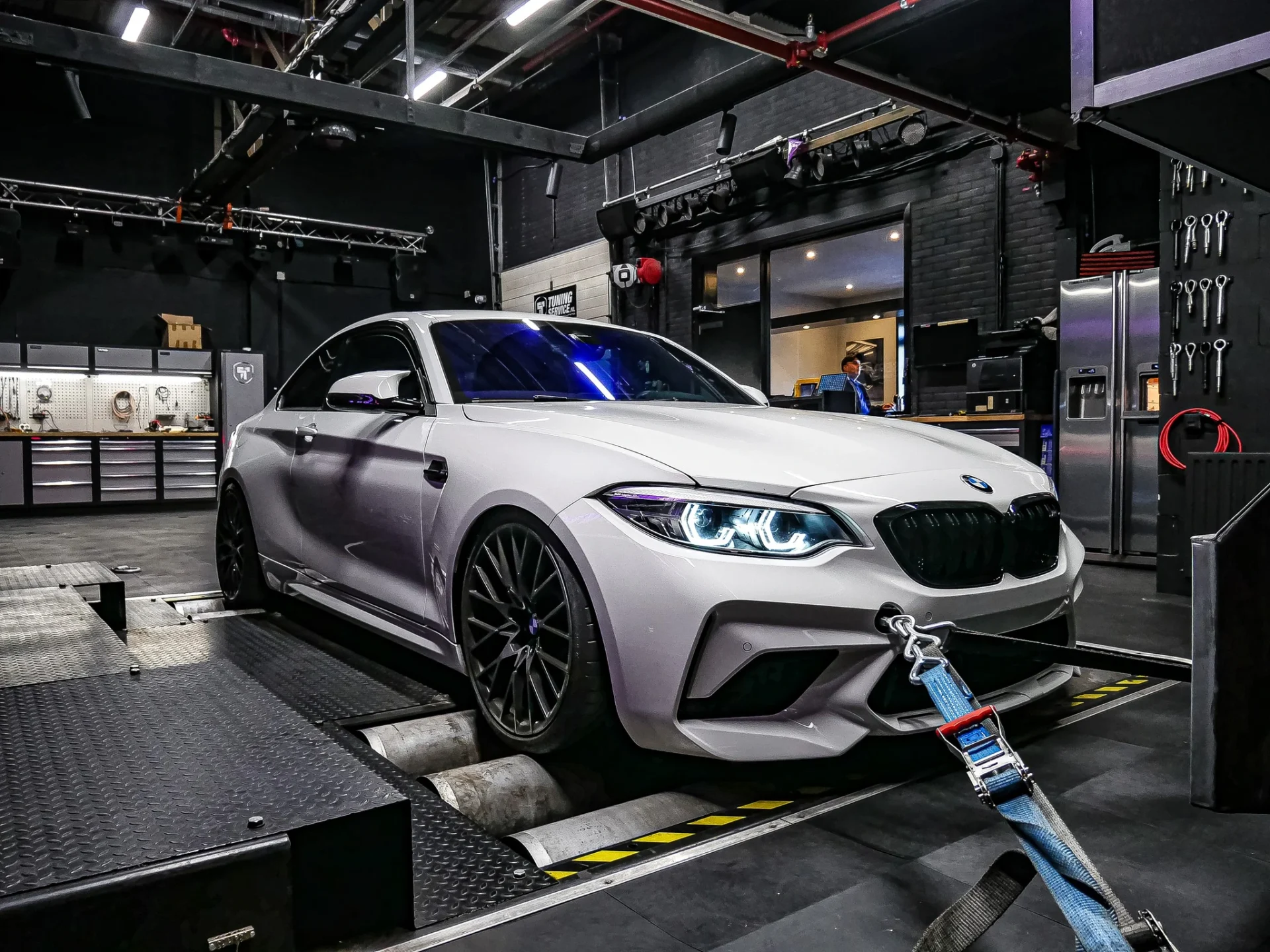BMW M2 F87 with MuchBoost S55 hybrid turbos delivering 650 HP performance upgrade
